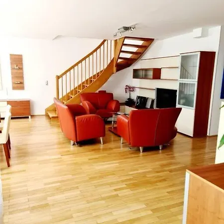 Luxury 4 Bedroom Roof Apt With 3 Balconies & View Vienne Extérieur photo